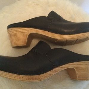 Dansko Mari Clog Mule Black Leather Size 39/8.5